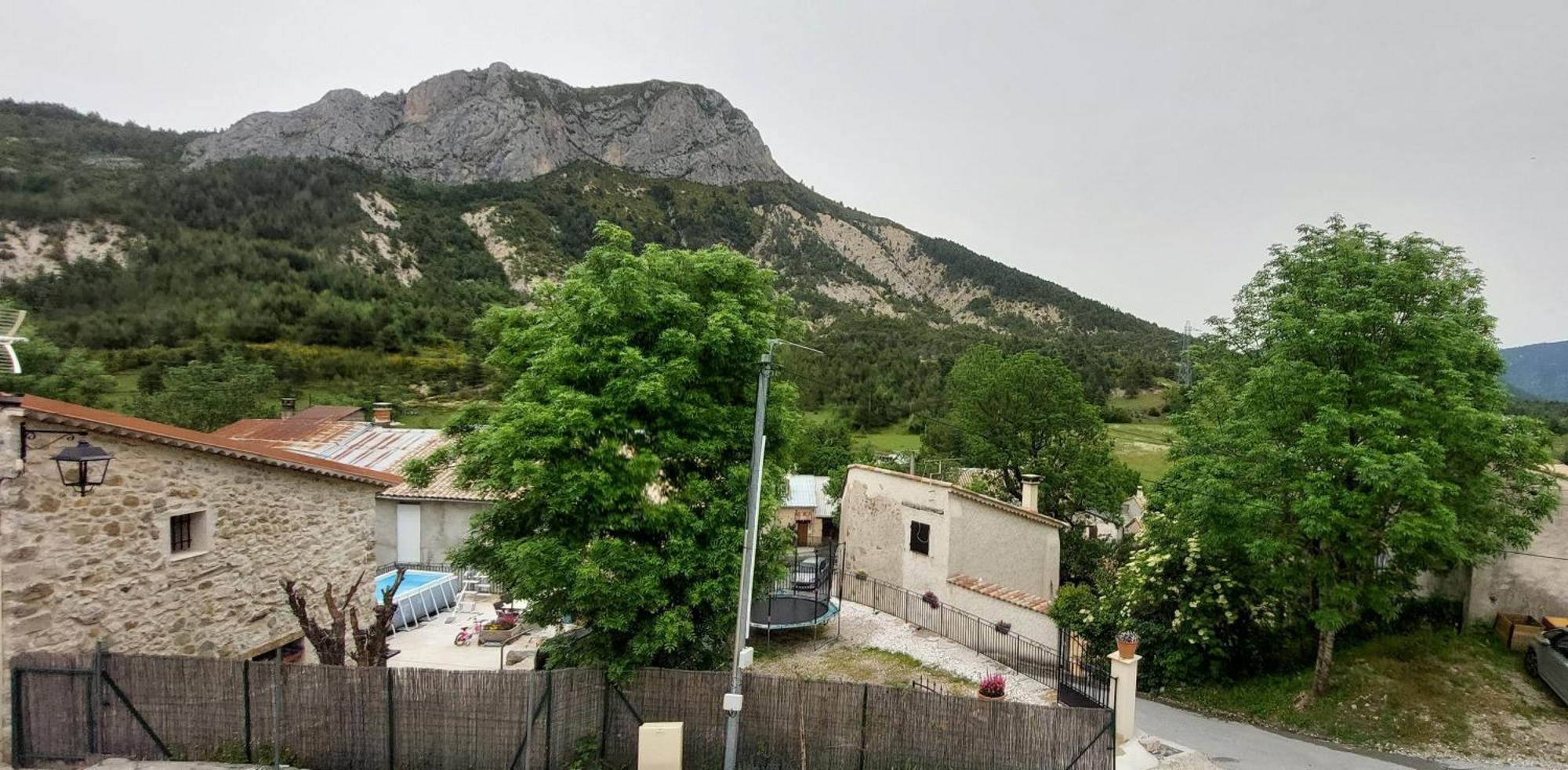 La Fischaumiere Bed & Breakfast Soleilhas Екстериор снимка