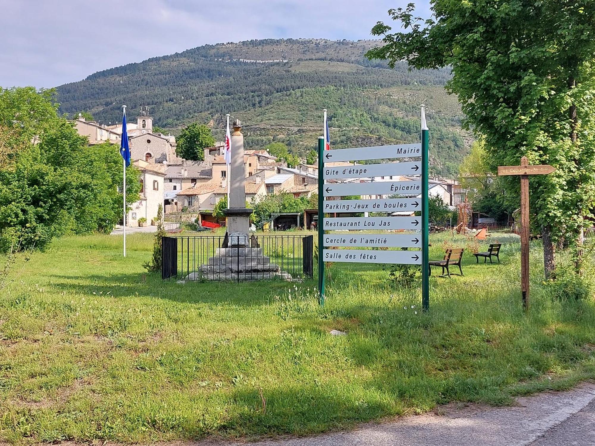 La Fischaumiere Bed & Breakfast Soleilhas Екстериор снимка
